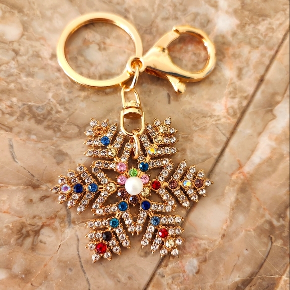 💥SALE💥Snowflake Rhinestone New Keychain, - Picture 1 of 3
